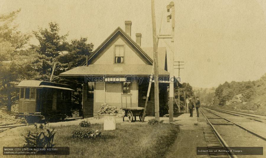 Postcard: Change cars for Conway, Massachusetts at South River depot